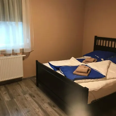 Jada Lakas Keszthely